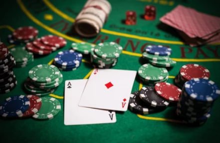 Privasi akun saat memakai hiburan mobile